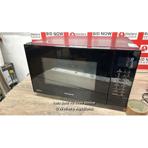 4203 - PANASONIC NN-CT56JBBPQ COMBI MICROWAVE / POWERSUP, SIGNS OF USE / E19