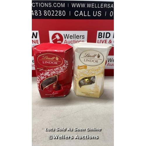 4404 - X2 BOXES OF LINDOR CHOCOLATES - WHITE AND MILK / C25