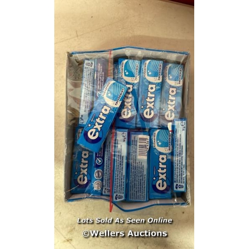 4501 - SELECTION OF EXTRA PEPERMINT CHEWING GUM / C33