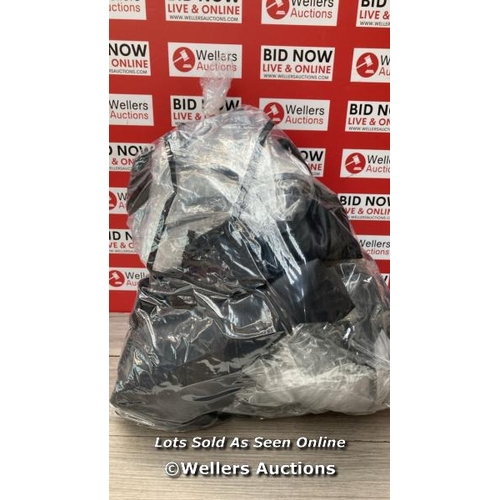 4577 - BAG OF BAG WIN COVERS