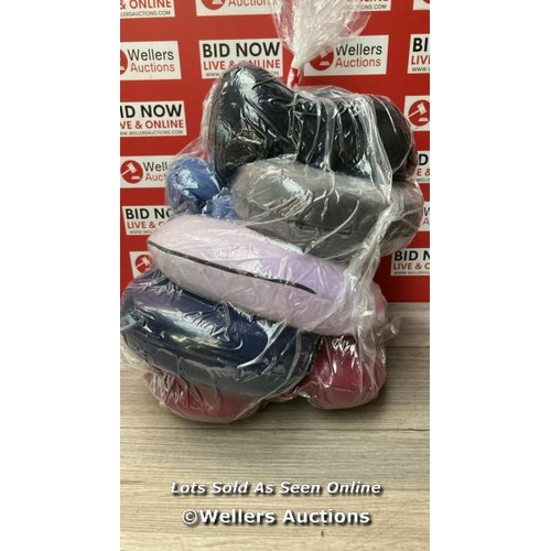 4587 - BAG OF TRAVEL PILLOW