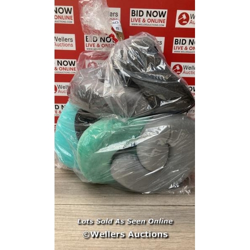 4657 - BAG OF TRAVEL PILLOWS