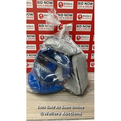 4661 - BAG OF TRAVEL PILLOWS