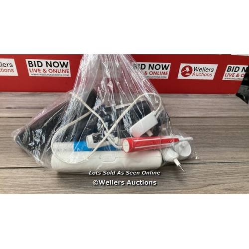 4746 - BAG OF ELECTRIC TOOTHBRUSHES