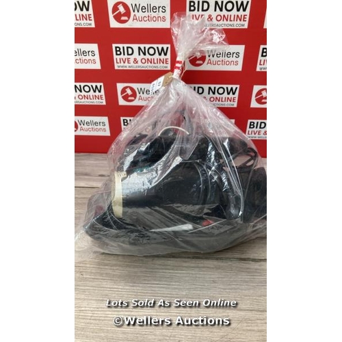 4749 - BAG OF HAIR DRYERS