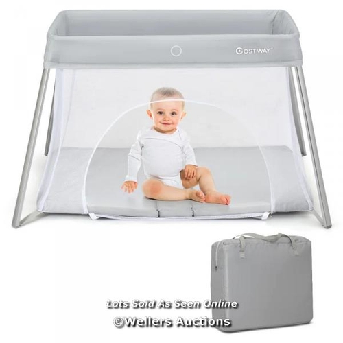 7104 - RRP: �59.99 - LIGHTWEIGHT FOLDABLE BABY PLAYPEN W/ CARRY BAG / APPEARS NEW AND SEALED / MA