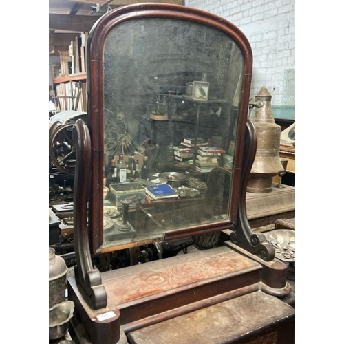 14 - An oak dresser top mirror, 80cm high x 62cm wide x 27cm deep