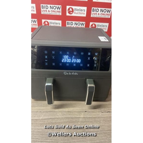 6010 - SUR TABLE AIR FRYER NEW 2 IN 1 / POWERS UP / MINIMAL SIGNS OF USE / A13