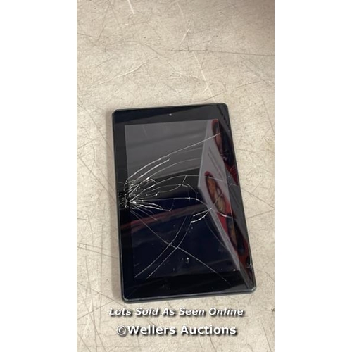 453 - AMAZON FIRE TABLET / SCREEN DAMAGED / RESTORED TO FACTORY DEFAULTS / E70