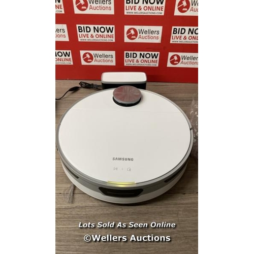 16 - SAMSUNG JET BOT ROBOT VACUUM CLEANER / POWERS UP / MINIMAL SIGNS OF USE / A48