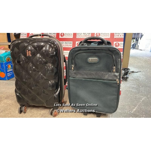 517 - 2 X PRE-OWNED SUITCASES INCL IT / E40