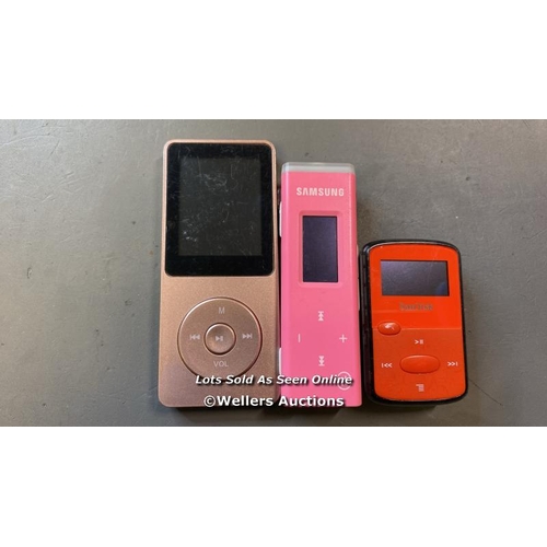 9569 - X3 SAMSUNG YP-03 MP3 PLAYER 1GB