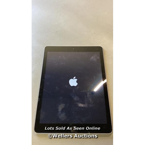 9647 - APPLE  IPAD 5 / 32GB / SPACE GRAY / A1822 / SERIAL: DMQTW3RUHLF9 / I-CLOUD LOCKED