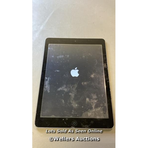 9649 - APPLE IPAD AIR / 16GB / GRAY / A1474 / SERIAL: DMPLXFK10 / I-CLOUD LOCKED