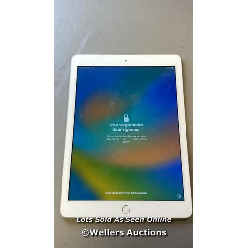 9651 - APPLE IPAD 5 / 32GB / SILVER / A1823 / SERIAL: F9FTR3JLHJK / I-CLOUD LOCKED