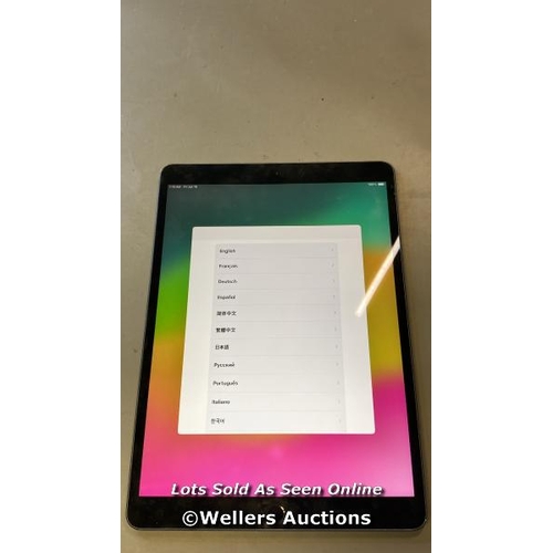 9678 - APPLE IPAD AIR 3 / 64 GB / GRAY / A2152 / SERIAL: F9FD9EFPLMPD