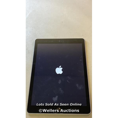 9679 - APPLE IPAD 5 / 32 GB / SPACE GRAY / A1822 / SERIAL: GCJVFL81HLF9 DATE 2024-07-18