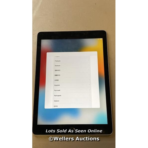 9695 - APPLE IPAD AIR 2 64 GB / GRAY / A1566 / SERIAL: DMPRFPHAG5VW