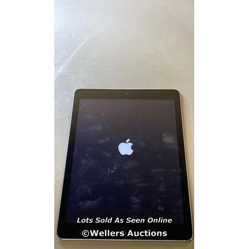 9700 - APPLE IPAD AIR / 32 GB GRAY / A1474 / SERIAL: F6QN40H3FK11 / I-CLOUD LOCKED