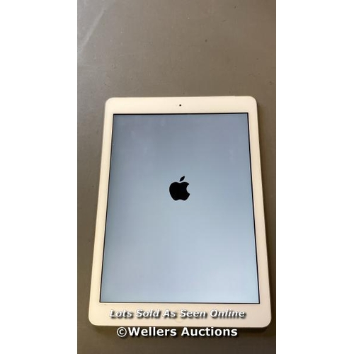 9708 - APPLE IPAD AIR MEORY 32 GB / SILVER / A1475 ESN: GOOD / SERIAL: DMPNL4YUF4YJ IMEI 358846059761514 / ... 