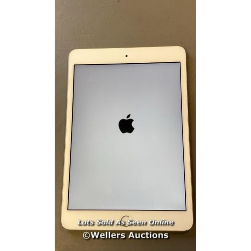 9721 - APPLE IPAD MINI 3 / 16 GB / SILVER / A1599 / SERIAL: DLXQ21RUG5V2 / I-CLOUD LOCKED