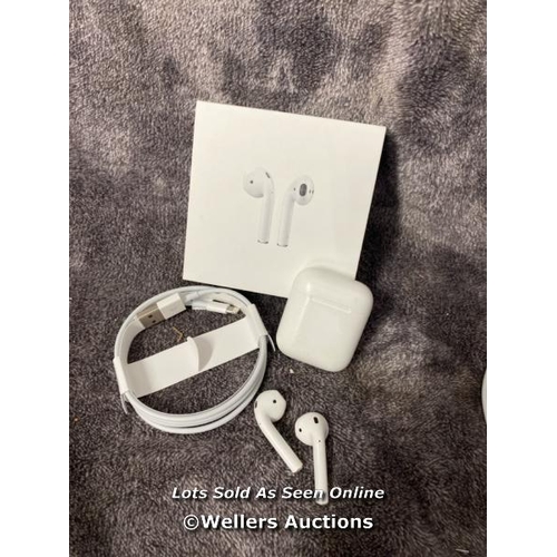 8921 - APPLE AIRPODS / 2ND GEN / WITH CHARGING CASE / MV7N2ZMA / POWERS UP & CONNECTS VIA BLUETOOTH WITH SO... 