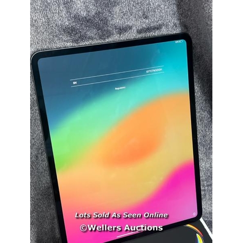 8930 - APPLE IPAD PRO 7TH GEN 2024, 13 INCH, WIFI 256GB IN SPACE BLACK, MVX23NF/A / POWERS UP / ICLOUD UNLO... 