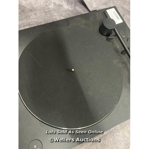 8939 - SONY PSLX310BT BLUETOOTH TURNTABLE / UNTESTED / WITHOUT POWER SUPPLY / SIGNS OF USE / MISSING COVER ... 