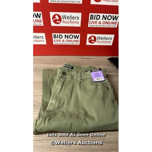 2014 - 10X LADIES NEW DAVID BITTON BUFFALO CARGO TROUSERS / 4X UK SIZE 8, 4X UK SIZE 10 AND 2X UK SIZE 12 /... 