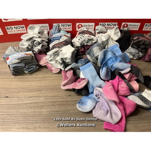 2196 - LARGE QUANTITY OF NEW MIXED SOCKS INCL. UNDER ARMOUR, HOT CHILLYS AND SKETCHERS / C36