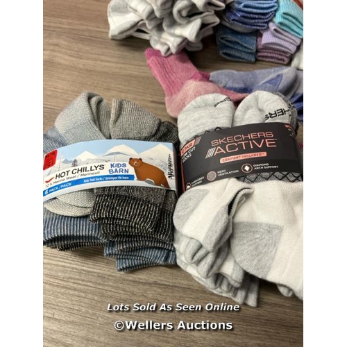 2196 - LARGE QUANTITY OF NEW MIXED SOCKS INCL. UNDER ARMOUR, HOT CHILLYS AND SKETCHERS / C36