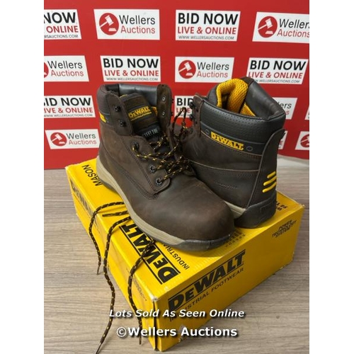 2219 - GENTS NEW DEWALT STEEL TOE BOOTS UK SIZE 9 BOTH RIGHT FEET / B30