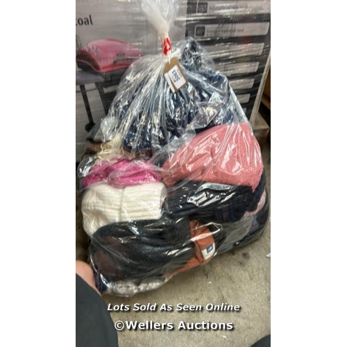 3063 - BAG OF SCARVES AND HATS