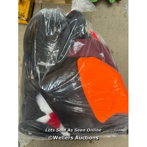 3074 - BAG OF COSTUMES