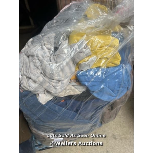 3079 - BAG OF CHILDRENS CLOTHES