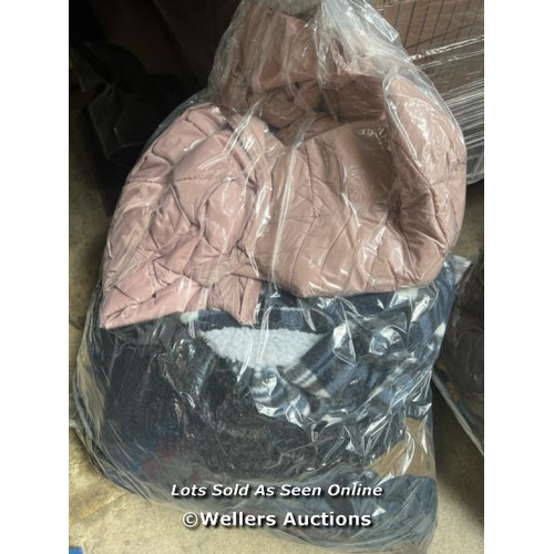 3080 - BAG OF COAT AND JACKETS