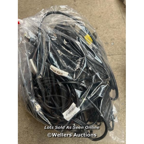 3141 - BAG OF ELECTRIC CHARGES