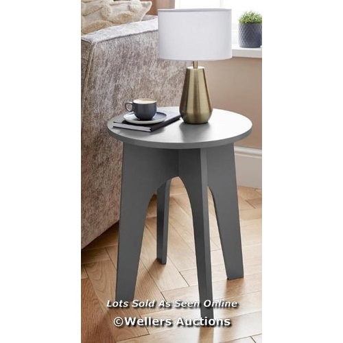 8019 - OAKLEY EASY BUILD SIDE TABLE RRP �29.00 / GREY / H.50 X W.40 X D.40 CM / CON2