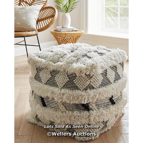 8036 - TUFTED POUFFE RRP �45.00 / L.45 X W.45 X H.45 CM / CON2