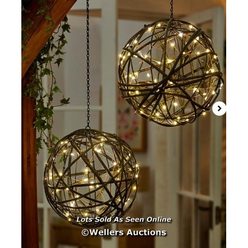 8084 - 2 MAIN POWERED LIT HANGING BALLS RRP �17 / 25CM X 25CM X 25CM, CABLE LENGTH: 500CM, WEIGHT: 350G / G... 