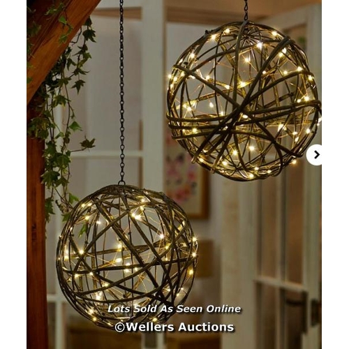 8146 - 2 MAIN POWERED LIT HANGING BALLS RRP �17 / 25CM X 25CM X 25CM, CABLE LENGTH: 500CM, WEIGHT: 350G / G... 