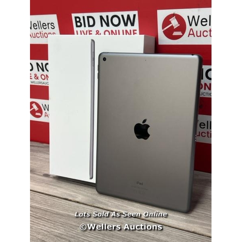 8520 - APPLE IPAD 9TH GEN / 10.2 INCH / WIFI / 64GB / SPACE GREY / MK2K3B/A / POWERS UP / ICLOUD UNLOCKED /... 