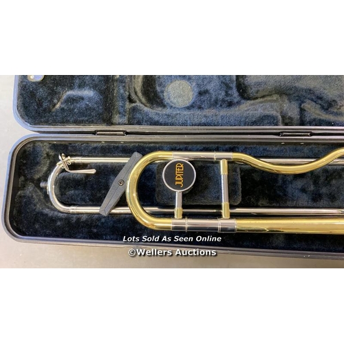 9506 - BACH STRADIVARIUS 36BO BB/F TENOR TROMBONE WITH CASE