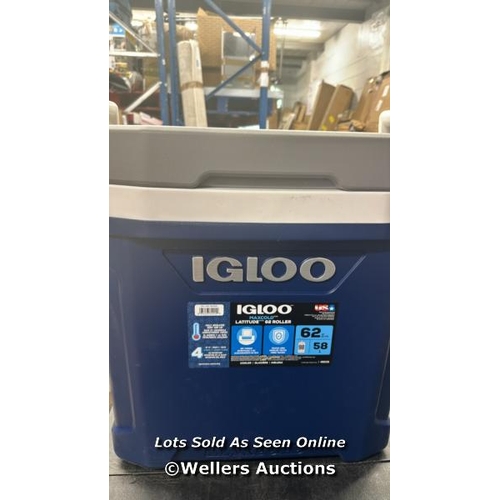 4045 - IGLOO MAX COLD 58 LITRE ROLLER COOL BOX / APPEARS NEW/ IN GOOD WORKING ORDER / C24