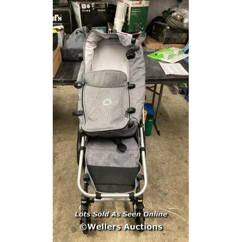 4067 - BUGABOO PUSHCHAIR SEAT AND CARRYCOT / MINIMAL SIGNS OF USE / P2