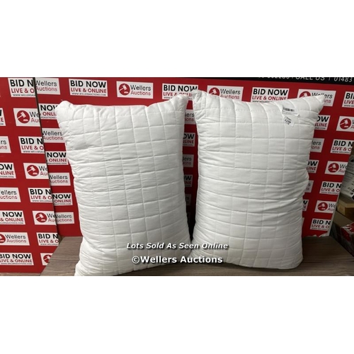 4077 - HOTEL GRAND SHREDDED MEMORY FOAM ROLLED PILLOWS / E62