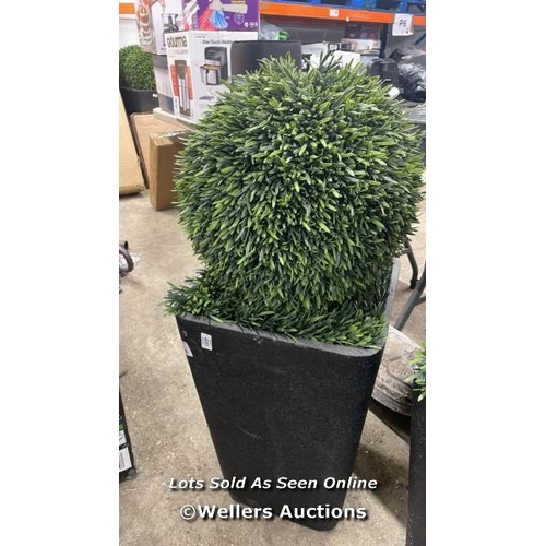 4083 - ROSEMARY TOPIARY BALL / SIGNS OF USE/ CRACKED  / P2