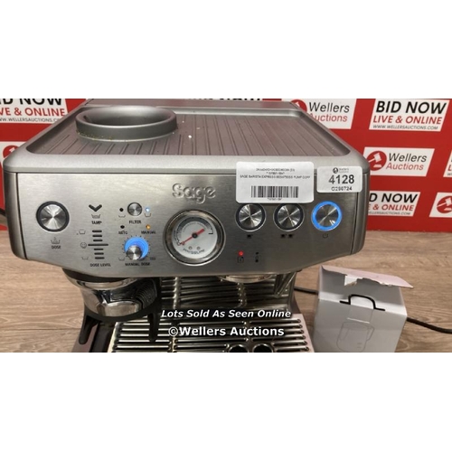 4128 - SAGE BARISTA EXPRESS BES875BSS PUMP COFFEE MACHINE / MINIMAL SIGNS OF USE/ POWERS UP / F29