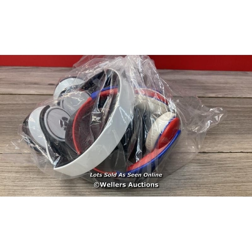 4529 - BAG OF PRE OWNED HEADPHONE