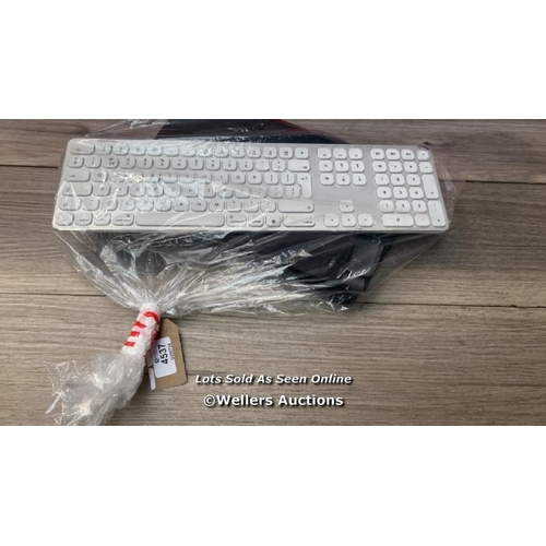 4537 - BAG OF PRE OWNED KEYBOARDS